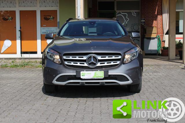 MERCEDES-BENZ GLA 180 usata, con Airbag