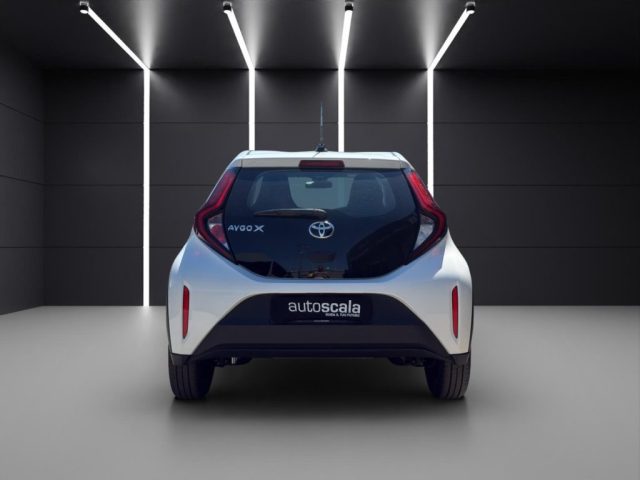 TOYOTA Aygo X usata, con Specchietti laterali elettrici