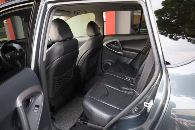 TOYOTA RAV 4 usata, con Boardcomputer