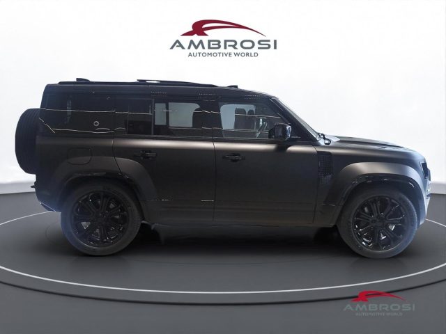LAND ROVER Defender usata 4