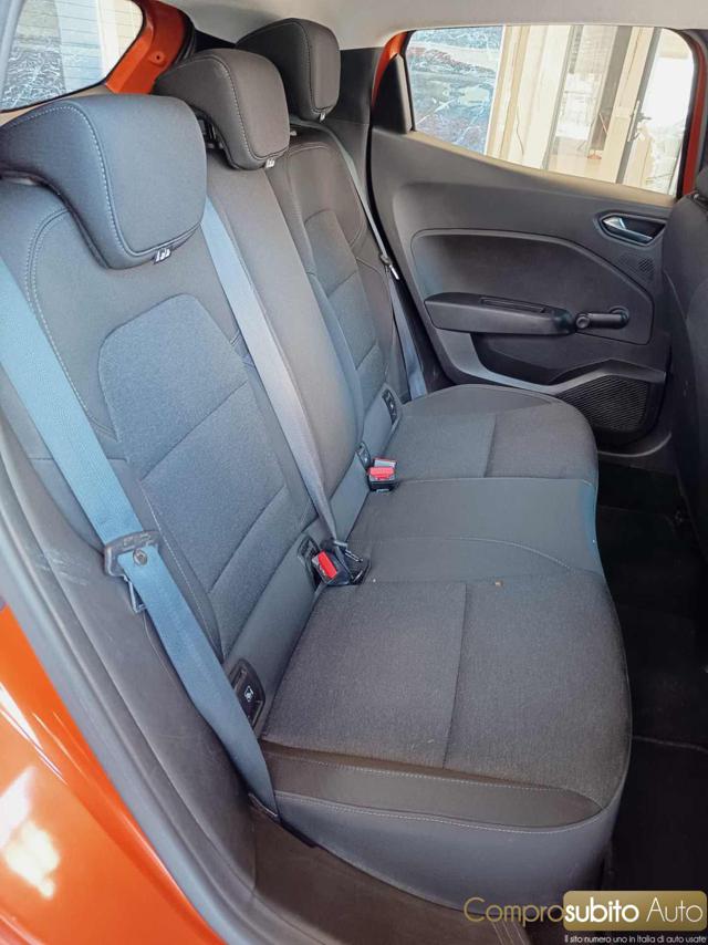 RENAULT Clio usata 23