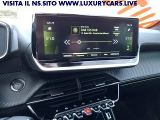 PEUGEOT 2008 usata, con Touch screen