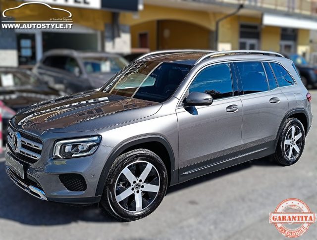 MERCEDES-BENZ GLB 200 usata, con Fari LED