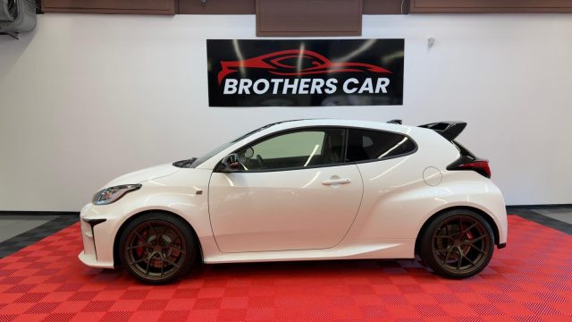 TOYOTA Yaris usata, con Alzacristalli elettrici