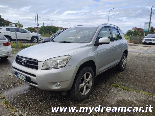 TOYOTA RAV 4 usata, con Airbag