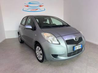 TOYOTA Yaris 1.0 5 porte Sol