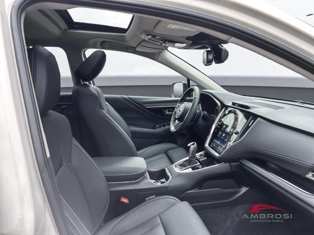SUBARU OUTBACK usata 11
