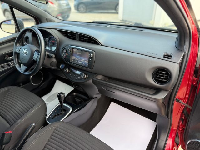 TOYOTA Yaris usata 29