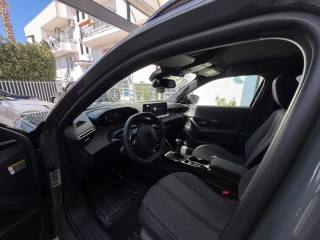 PEUGEOT 2008 usata, con Bluetooth