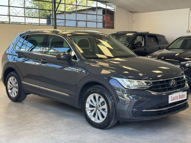 VOLKSWAGEN Tiguan usata, con Airbag laterali