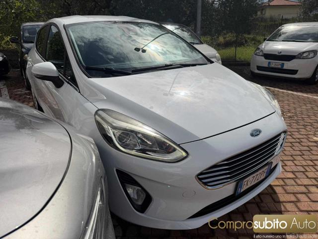 FORD Fiesta usata, con ABS