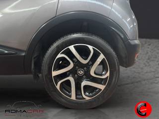 RENAULT Captur usata, con Volante in pelle