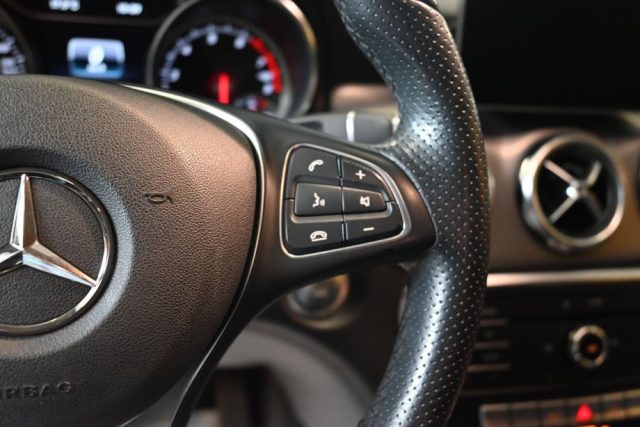 MERCEDES-BENZ GLA 180 usata 39
