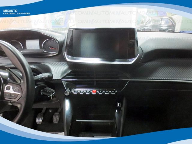 PEUGEOT 208 usata, con Autoradio
