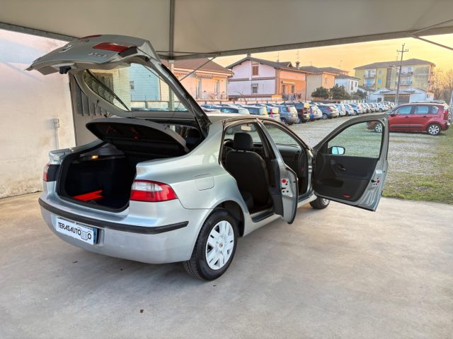 RENAULT Laguna usata 26