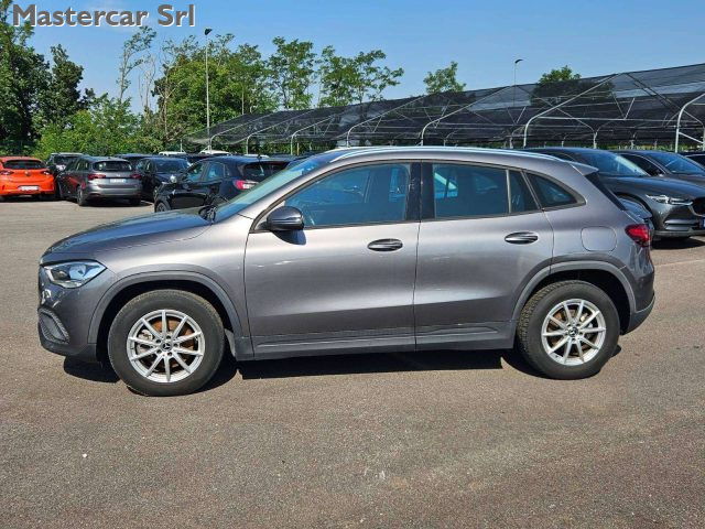 MERCEDES-BENZ GLA 200 usata 2
