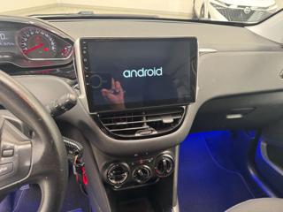 PEUGEOT 208 usata, con Boardcomputer