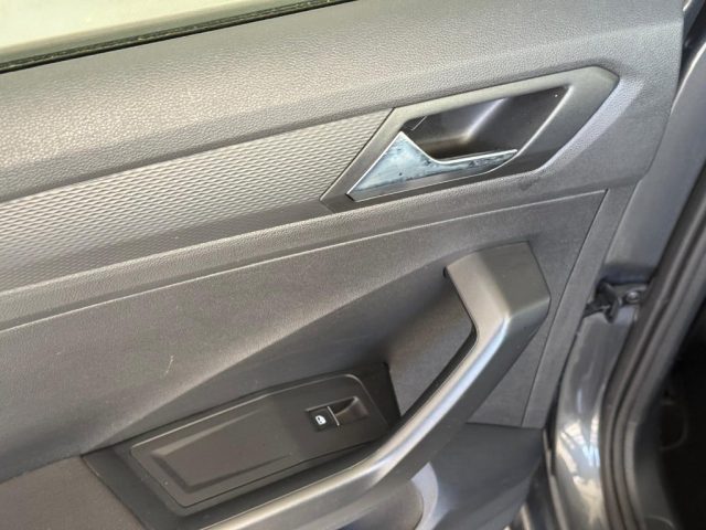 VOLKSWAGEN T-Roc usata, con ESP