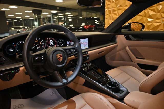 PORSCHE 992 usata 42