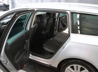VOLKSWAGEN Passat usata, con Airbag laterali
