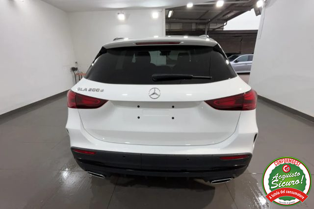 MERCEDES-BENZ GLA 200 usata, con Alzacristalli elettrici
