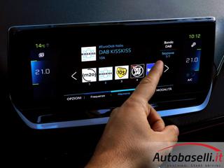 PEUGEOT 2008 usata, con Fari full-led