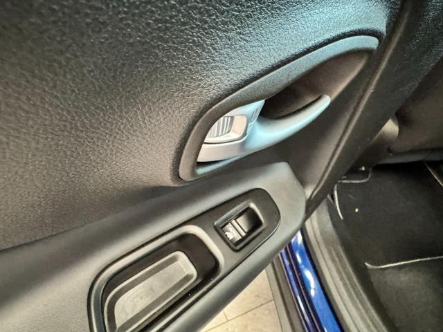 JEEP Renegade usata, con USB