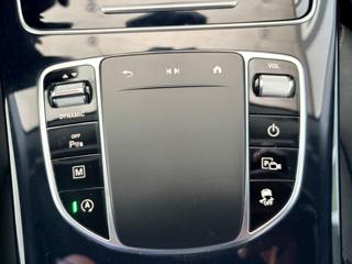 MERCEDES-BENZ GLC 300 usata, con Autoradio digitale