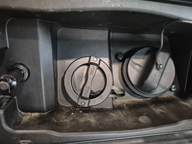 DACIA Duster usata, con Controllo automatico clima