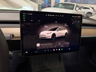 TESLA Model 3 usata, con Park Distance Control