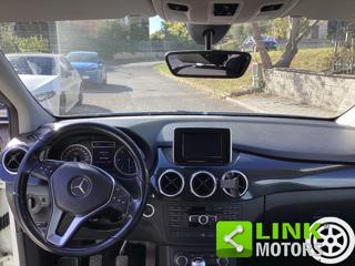 MERCEDES-BENZ B 180 usata, con Cronologia tagliandi