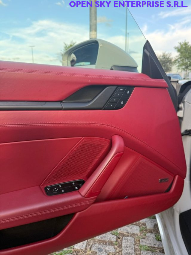 PORSCHE 911 usata, con Autoradio