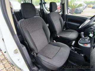 RENAULT Kangoo usata, con Bracciolo