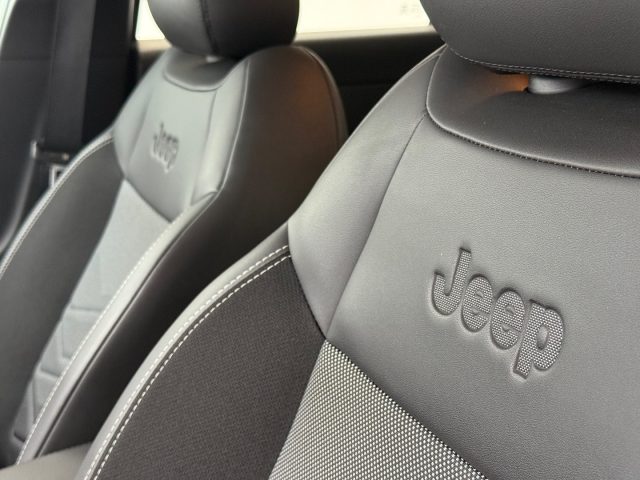 JEEP Avenger usata, con MP3