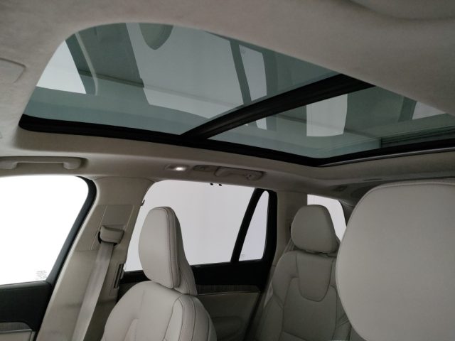 VOLVO XC90 usata, con Luci diurne LED