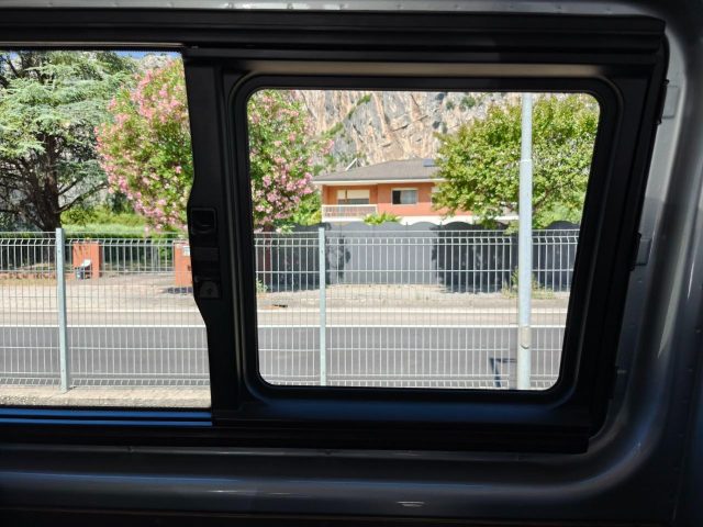 VOLKSWAGEN Transporter usata 23