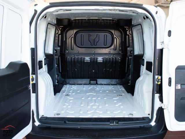 FIAT Doblo usata, con Touch screen