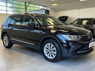VOLKSWAGEN Tiguan usata, con Airbag laterali