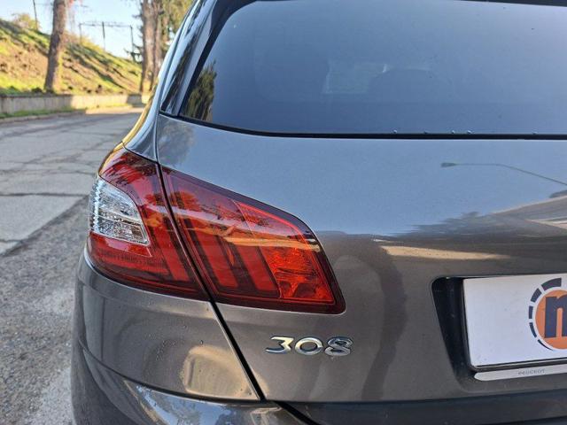 PEUGEOT 308 usata, con USB