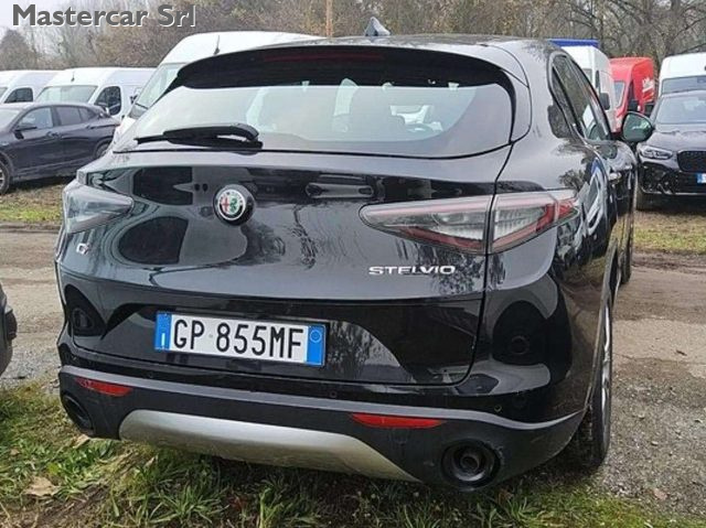 ALFA ROMEO Stelvio usata, con Alzacristalli elettrici