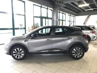RENAULT Captur usata, con Autoradio