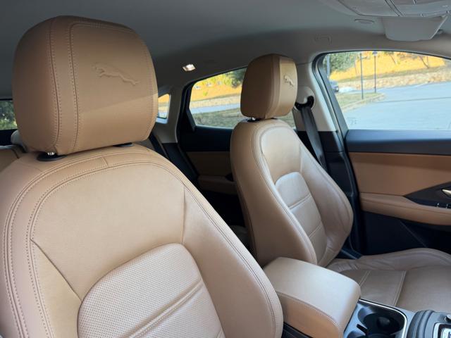JAGUAR E-Pace usata, con Touch screen