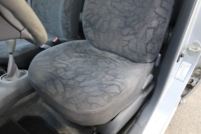 TOYOTA Yaris usata 31