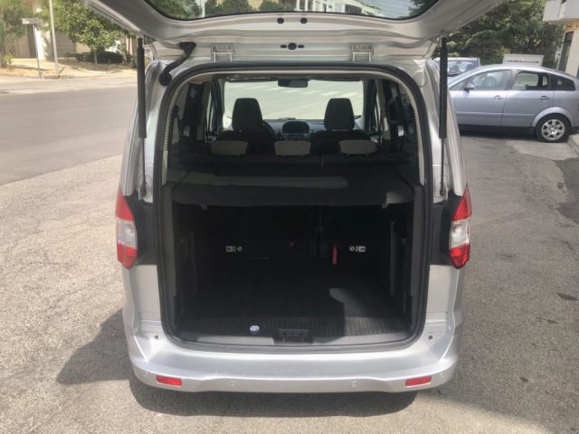 FORD Tourneo Courier usata, con Boardcomputer