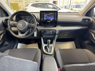 TOYOTA Yaris usata, con Cruise Control
