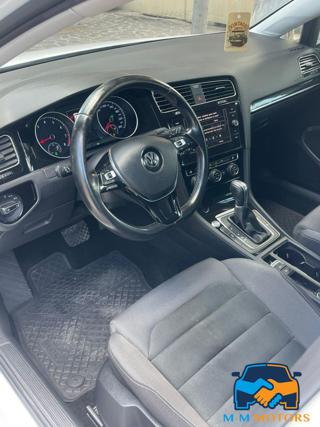 VOLKSWAGEN Golf usata, con Autoradio