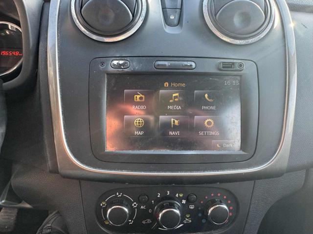 DACIA Sandero usata, con Touch screen