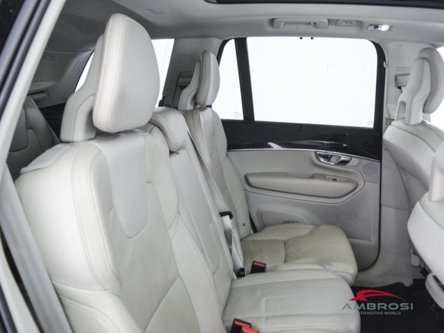 VOLVO XC90 usata 12