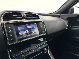 JAGUAR XE usata, con Climatizzatore