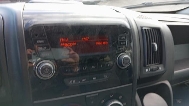 PEUGEOT Boxer usata, con USB